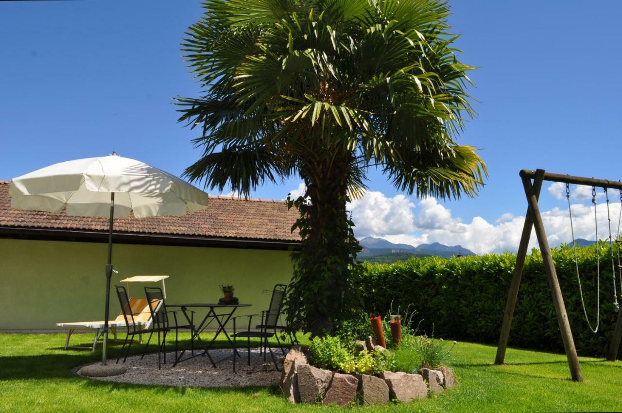 Gaestehaus Anna Caldaro Bagian luar foto