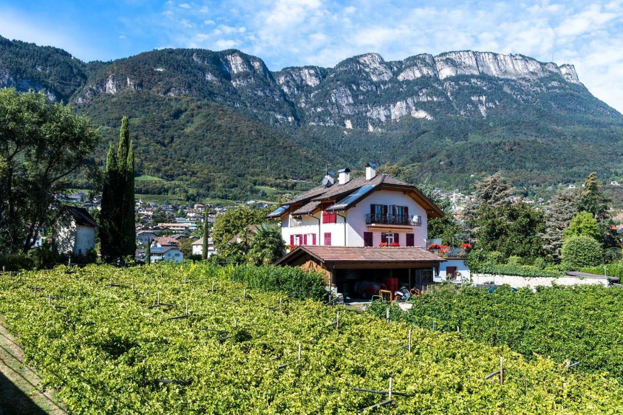 Gaestehaus Anna Caldaro Bagian luar foto